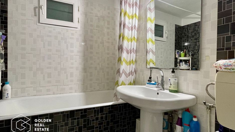 Apartament de 3 camere, 2 bai, mobilat, utilat - Poză 9