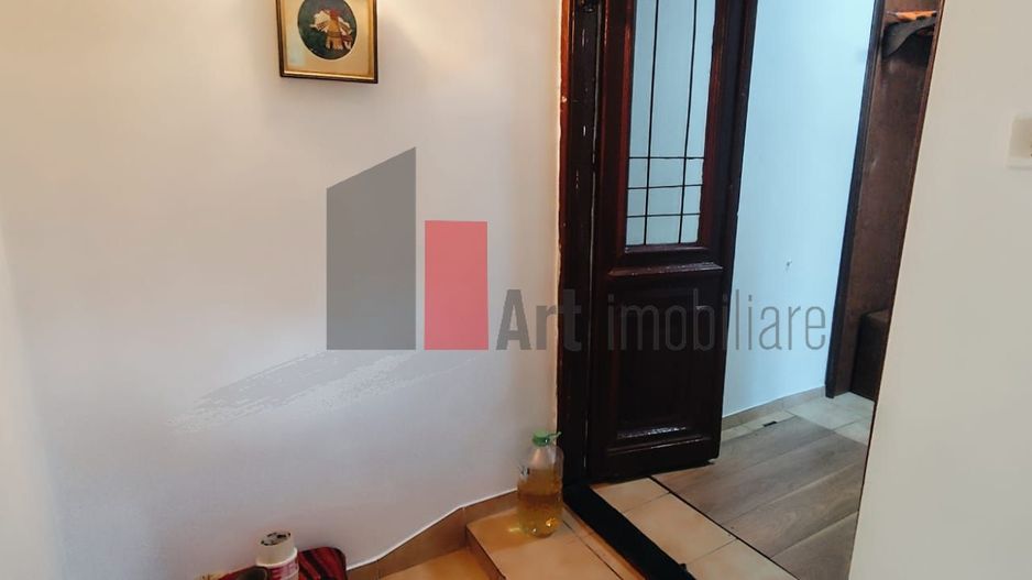 Casa de vanzare + teren in zona Jiului (Bucurestii Noi) - Poză 19