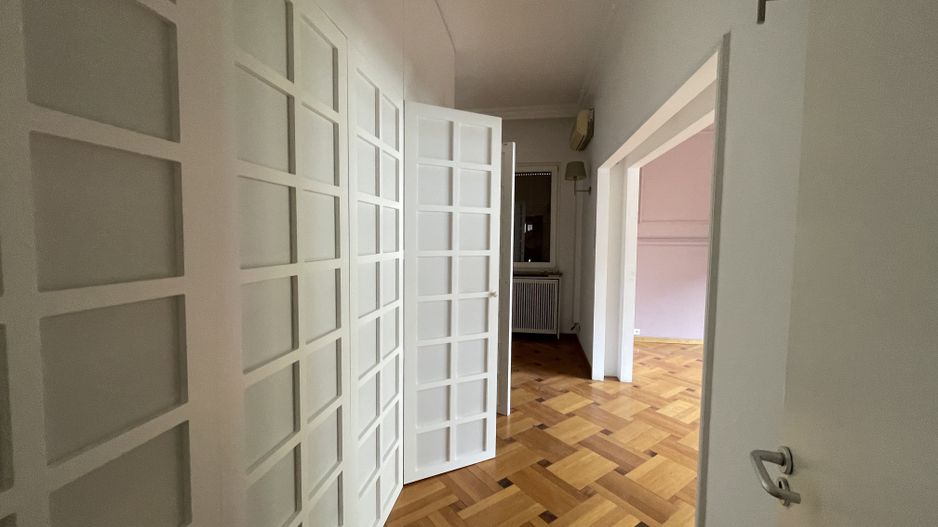 Apartament cu 4 camere de vânzare în zona Primaverii - Poză 11