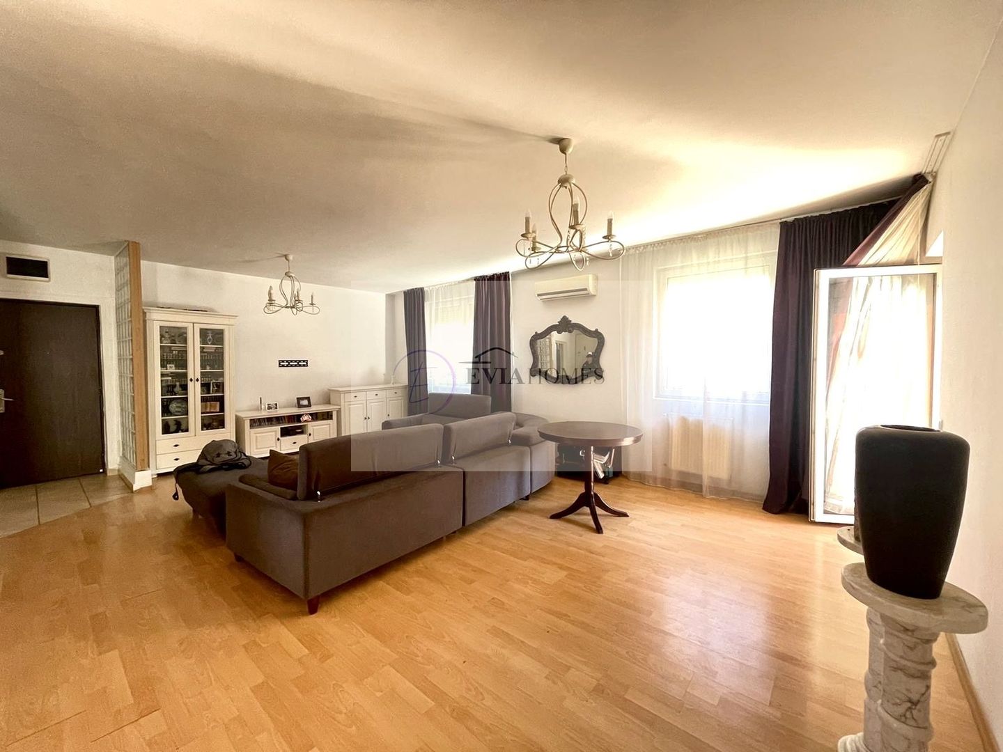 102 mp/ Andrei Mureșanu/ Retras de la strada - Poză 1