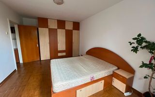 Vanzare 2 camere mobilat | Zona Ozana etaj 3/4 - Poză 3