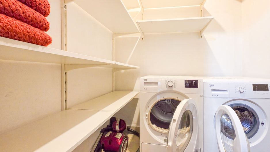 Apartament spațios de 3 camere, 83 mp utili, Prelungirea Ghencea - Poză 20