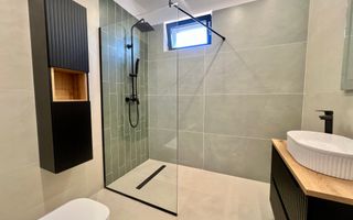 Vilă **6 camere  **451mp // Zona Iancu Nicolae - Poză 97