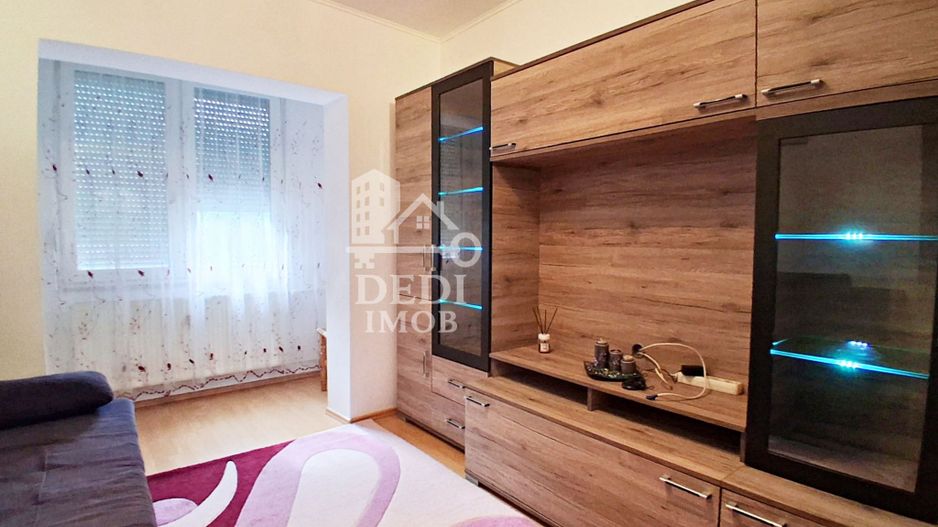 Apartament cu 3 camere de inchiriat zona Rogerius, Oradea - Poză 5