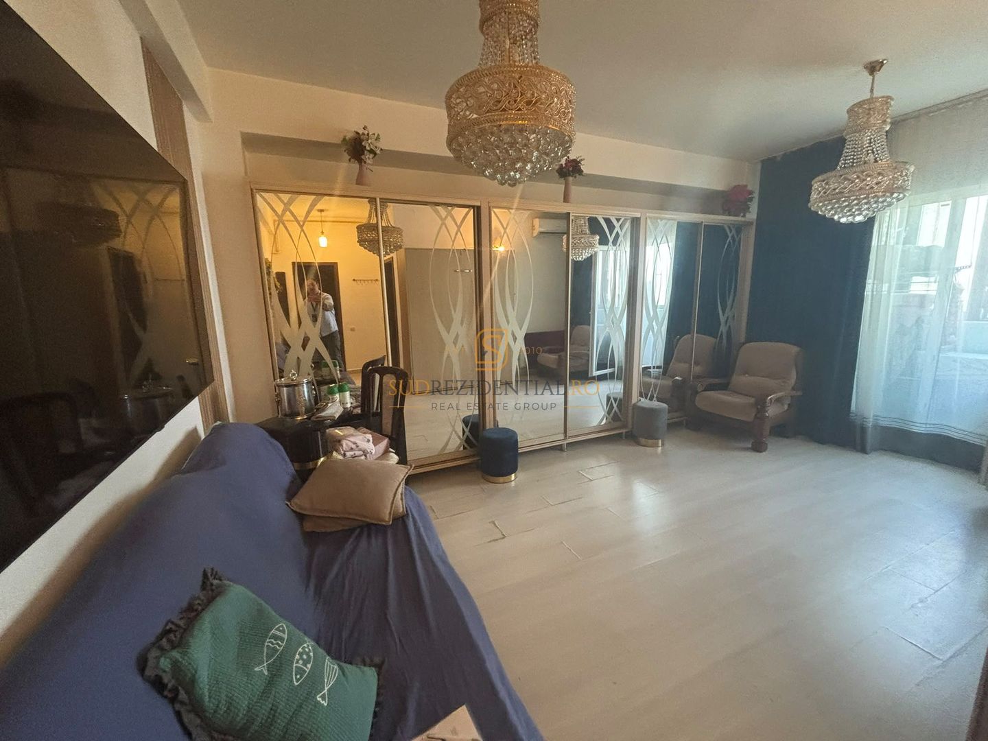 Garsonieră decomandată cu balcon, complet mobilată și utilată - Poză 4