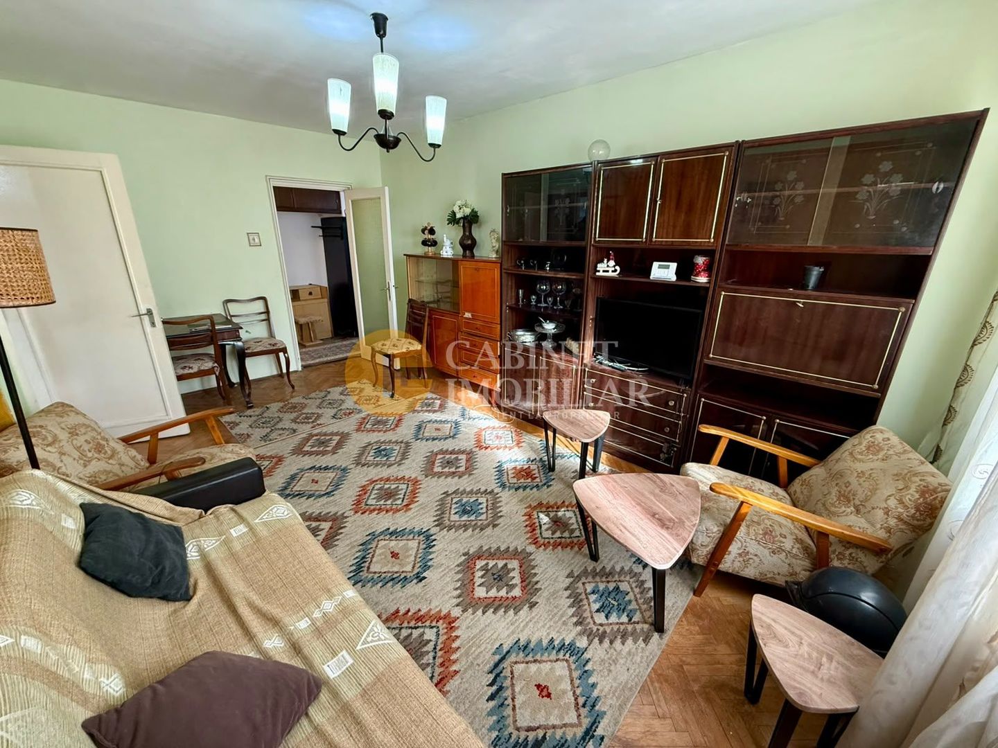 OPORTUNITATE INVESTITIE--2 CAMERE PIATA UNIRII-- ETAJ INTERMEDIAR--LIBER - Poză 2