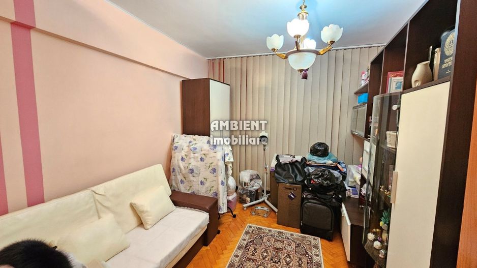Apartament cu 3 camere, ETAJ 3, zona TRAIAN - PRIMARIE; - Poză 7
