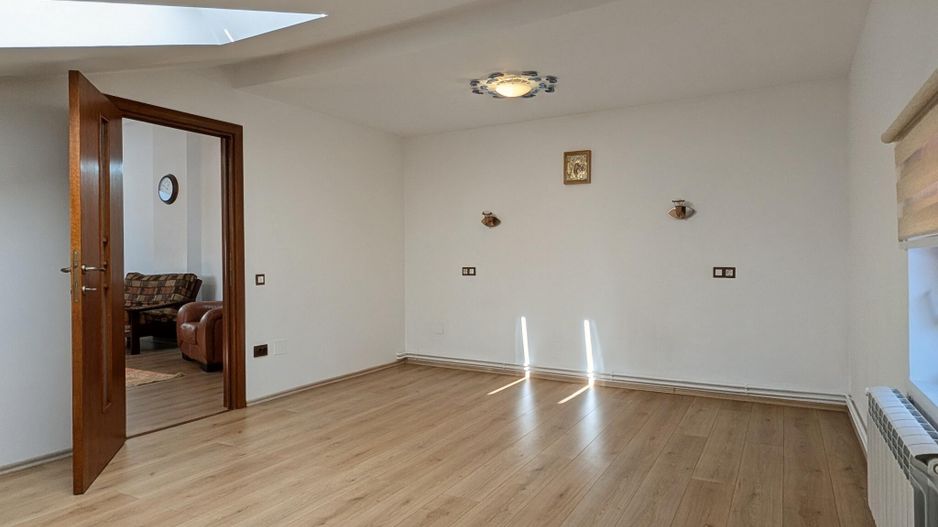 Parc Bazilescu - Str. Nuvelei 95, Casa P+M, 173 mp utili, teren 288 mp - Poză 18