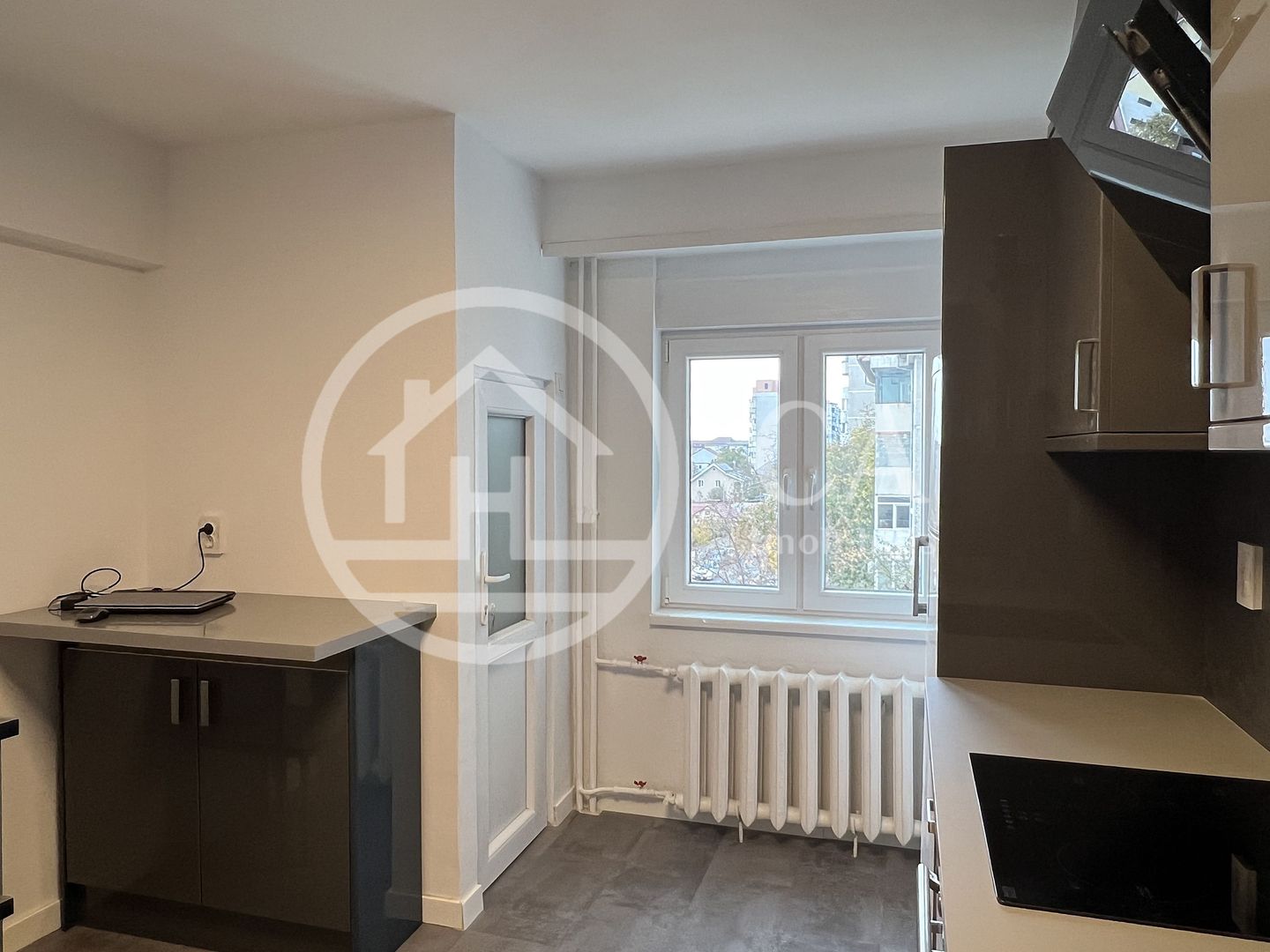 Apartament cu 3 camere de inchiriat in Nufarul, Oradea - Poză 14