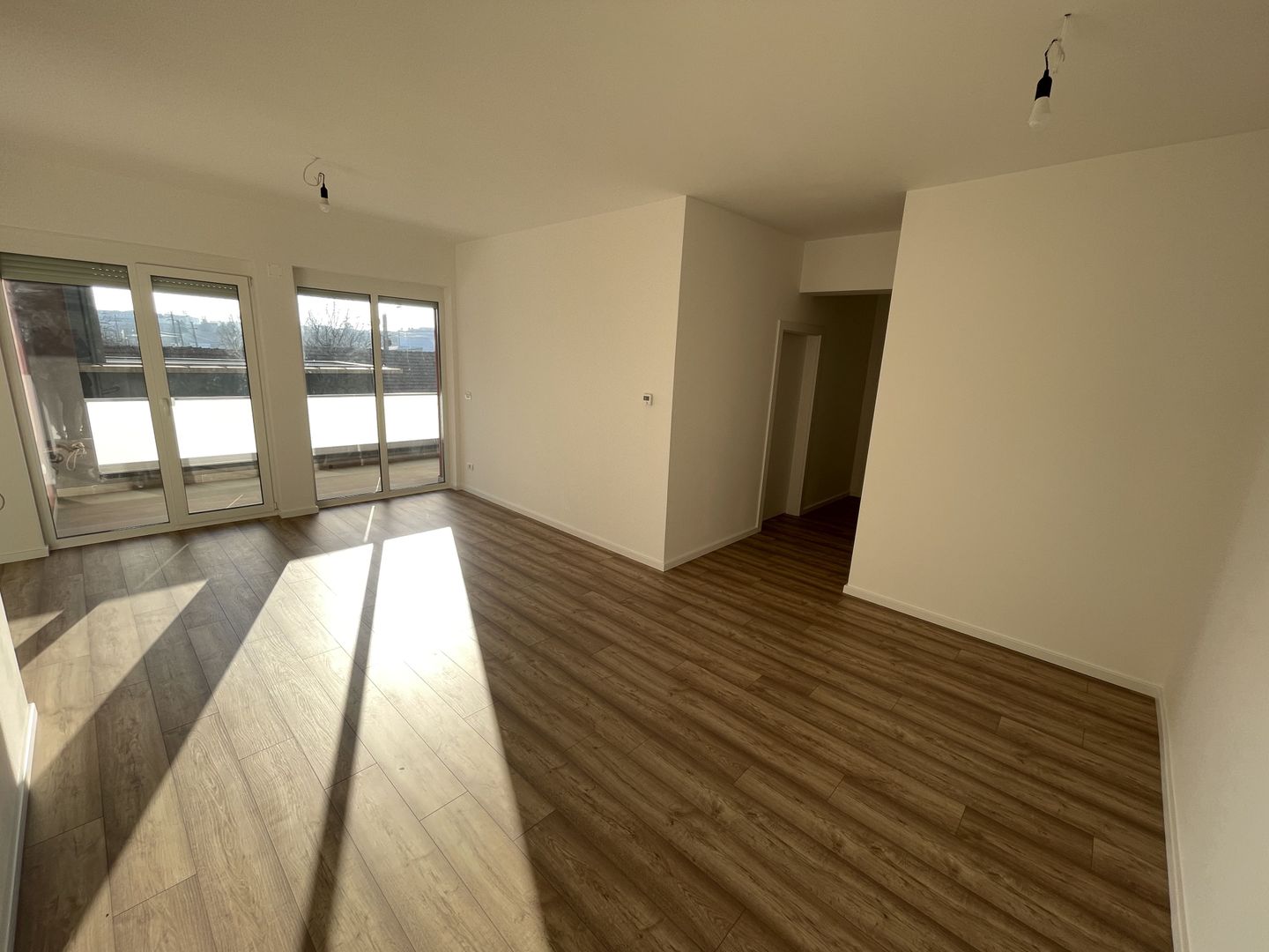 Dezvoltator | Apartamente disponibile imediat | 3 camere | 2 bai - Poză 2