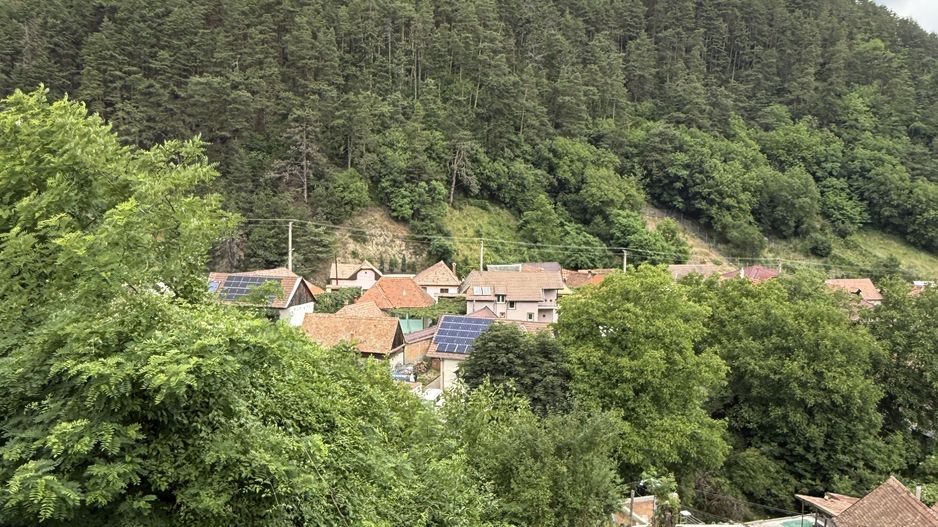 Casă de vis în Rășinari – în inima munților, cu priveliște de poveste - Poză 1