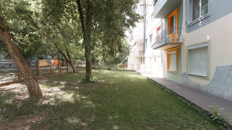 Spațiu nelocativ - Poză 21
