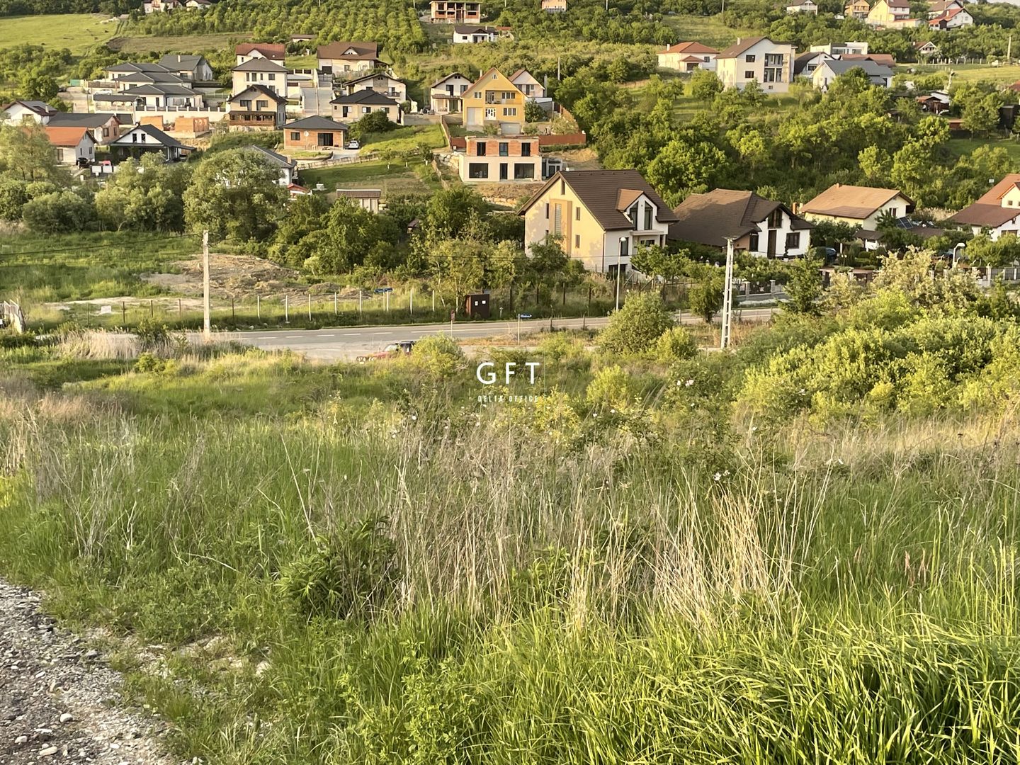 Exclusivitate! Teren intravilan 658 mp, Zona Str. Soarelui - Poză 1