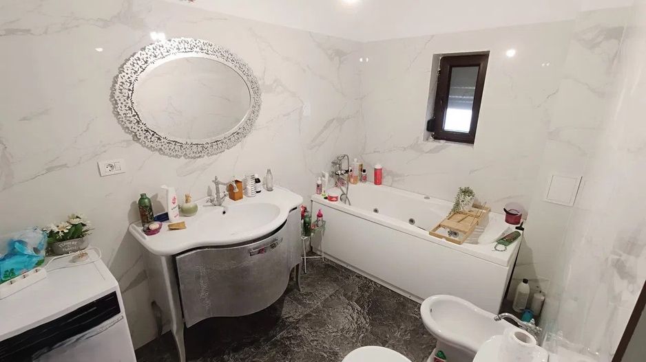 Vanzare vila rustica - 250 mp - Frumusani - Poză 10