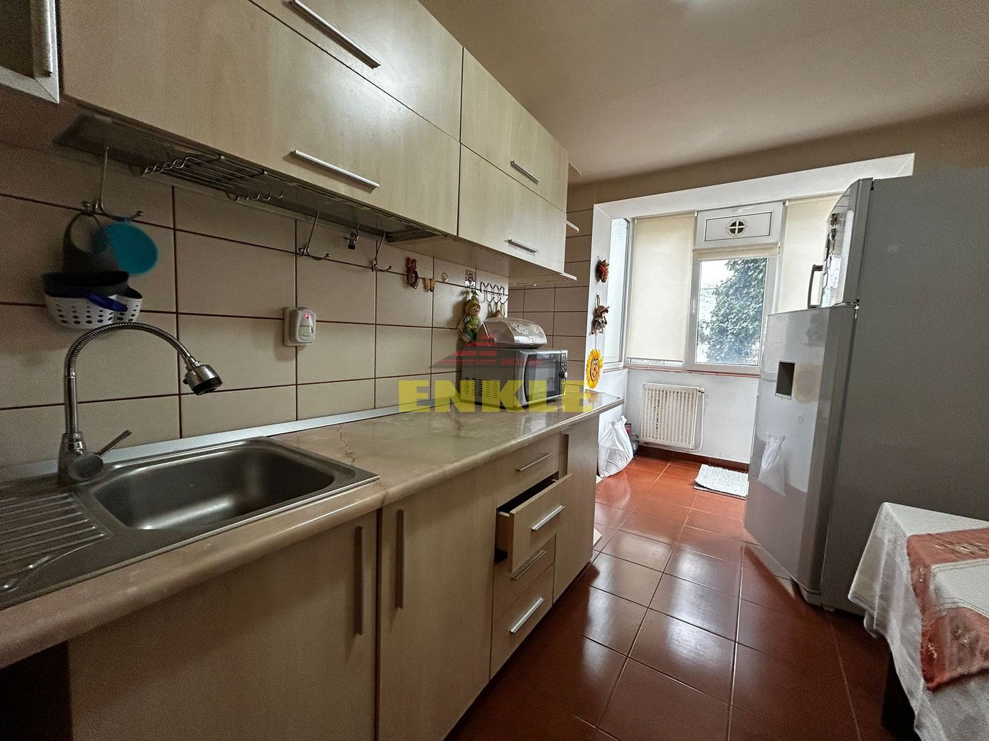 De inchiriat apartament cu 3 camere, zona Bulevard - Poză 4