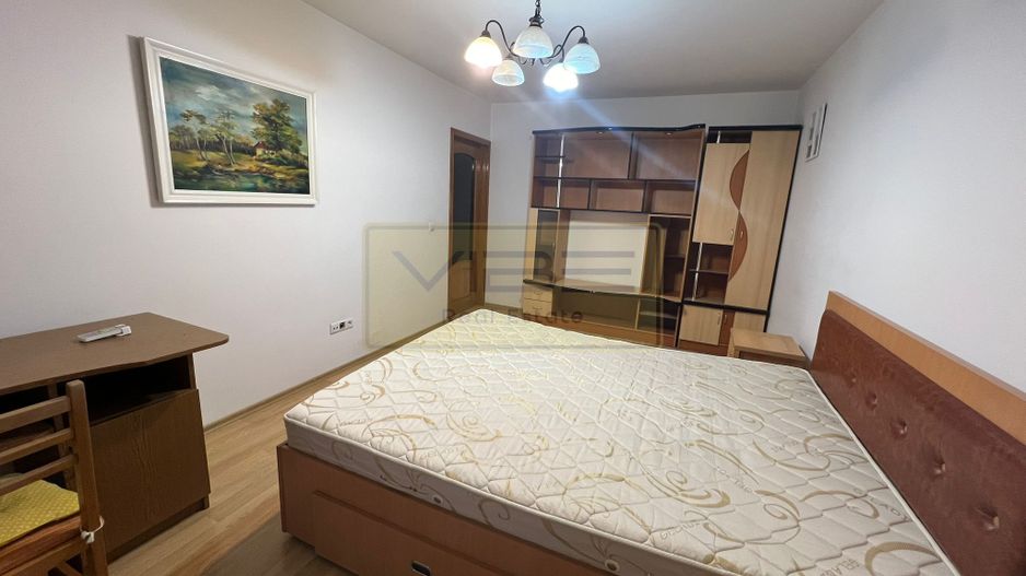 Apartament 3 camere decomandat  Pacurari - 10 min Copou - Poză 2