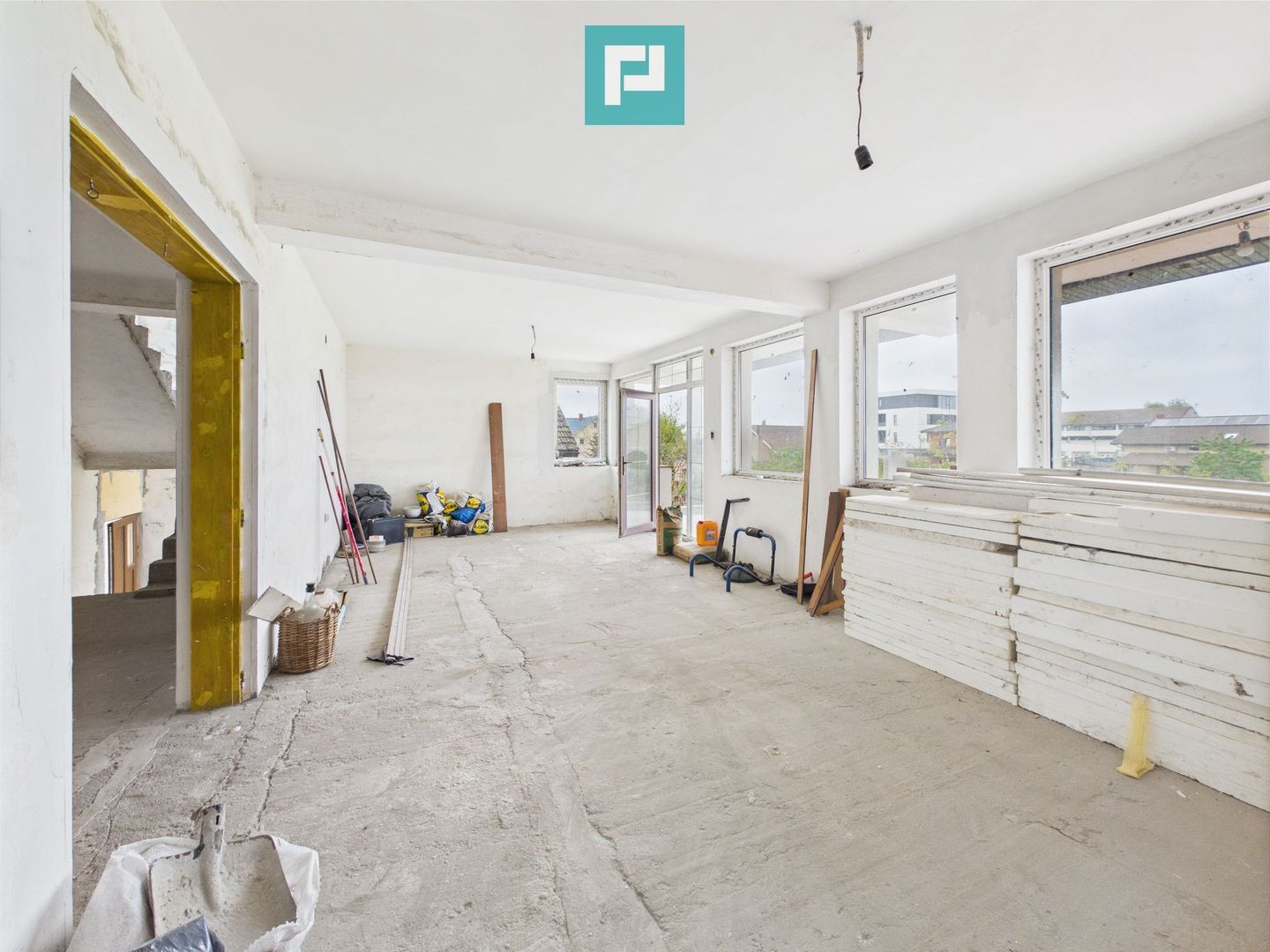 Vilă cu 8 camere în Săcălaz, Central - Poză 15