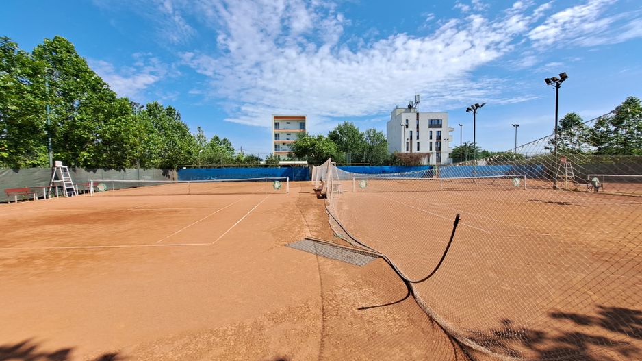 Teren intravilan 3707 mp - Aviatiei - Poză 3