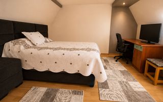 CASĂ DE VÂNZARE ÎN SIBIU | TURNIȘOR | PISCINĂ INTERIOARĂ | 5 CAMERE - Poză 6