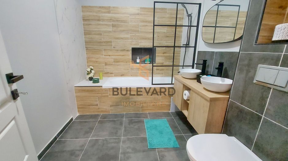 Apartament cu 3 camere ultrafinisat la cheie ! - Poză 8