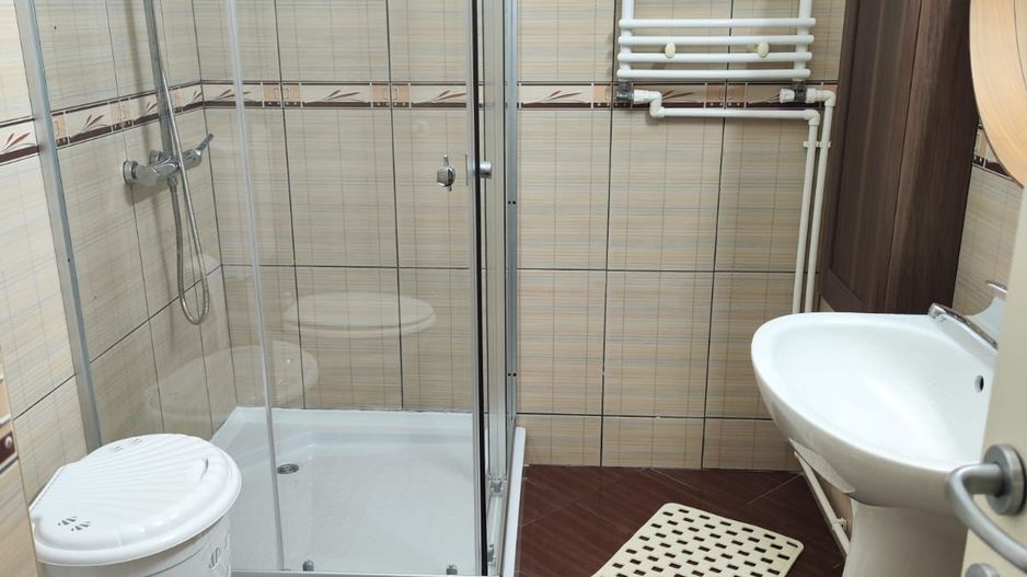 De Inchiriat Apartament 2 camere, centrală proprie, București Mall - Poză 10
