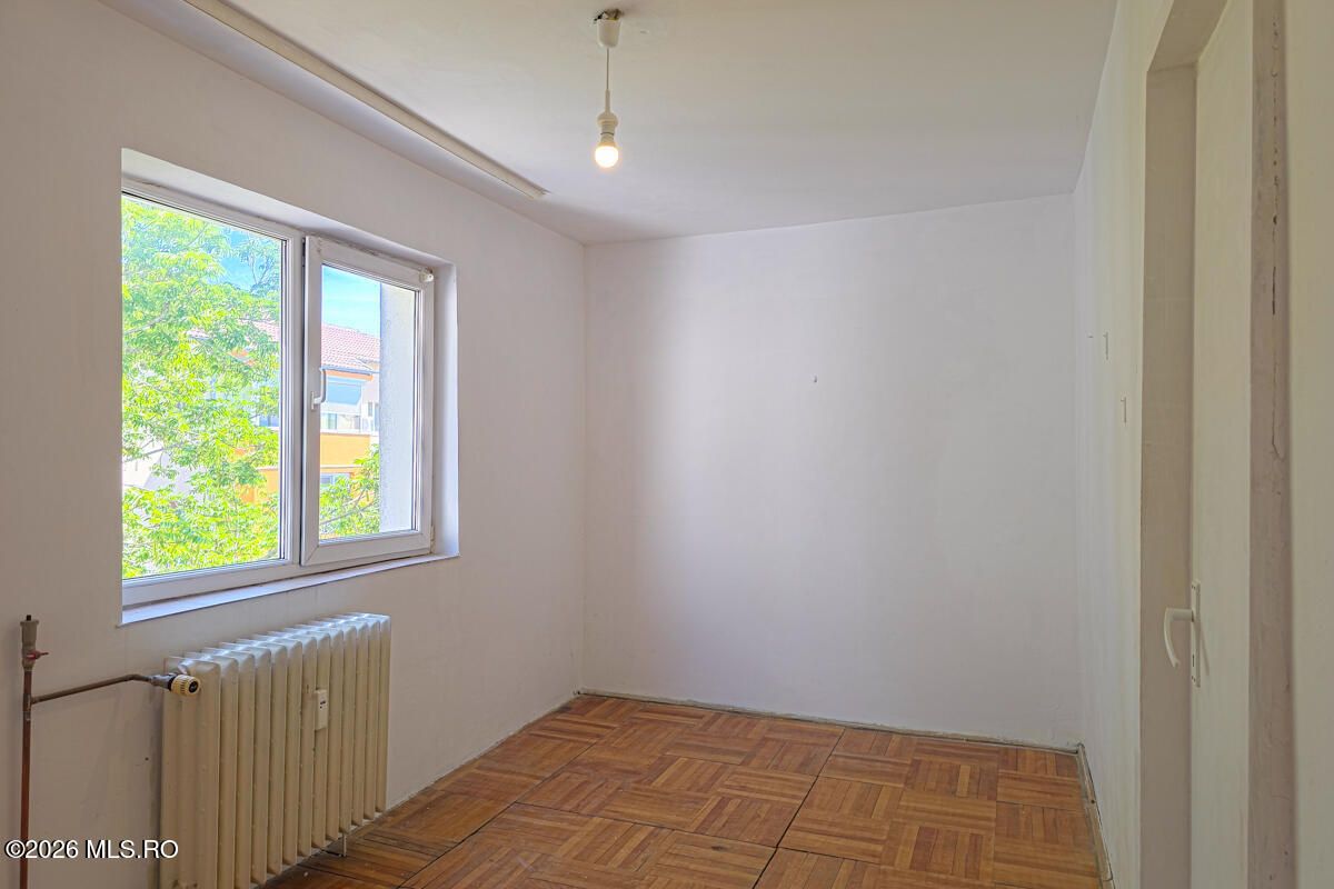 Sagului - Intrarea Raului - Apartament 2 Camere + Birou/Dormitor Mic - Poză 9