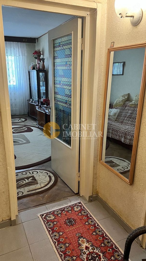 Apartament de vanzare - Poză 2