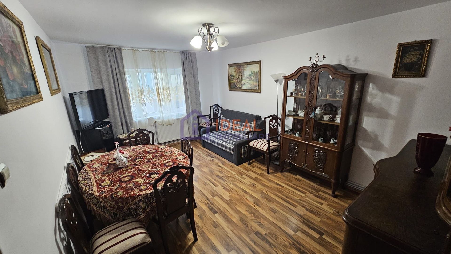 Apartament cu 3 camere, 65 mpu, in Turnisor - Poză 1