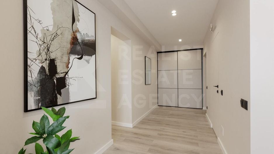 Vânzare, apartament, 2 camere + living, strada Calea Ieşilor, Sculeni - Poză 10