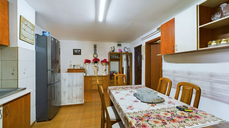 Apartament 3 camere zona Soarelui - Poză 5