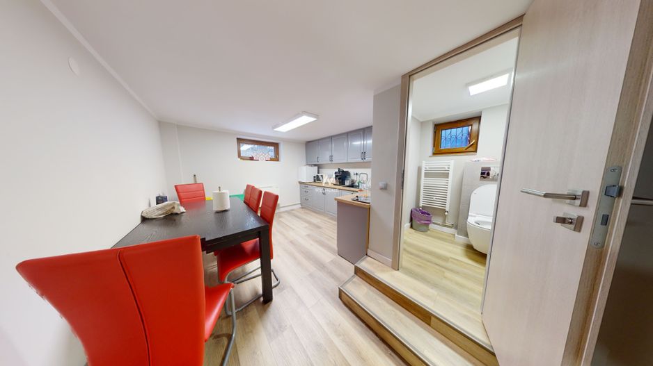 Cladire birouri COMPLET AMENAJATA,zona Bvdl Victoriei, Sibiu - Poză 9