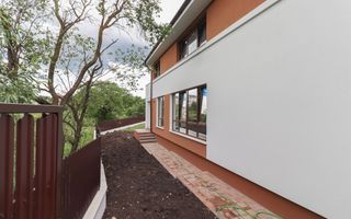 Case cuplate 5 camere si teren de 700 m2 in Feleacu - Poză 3