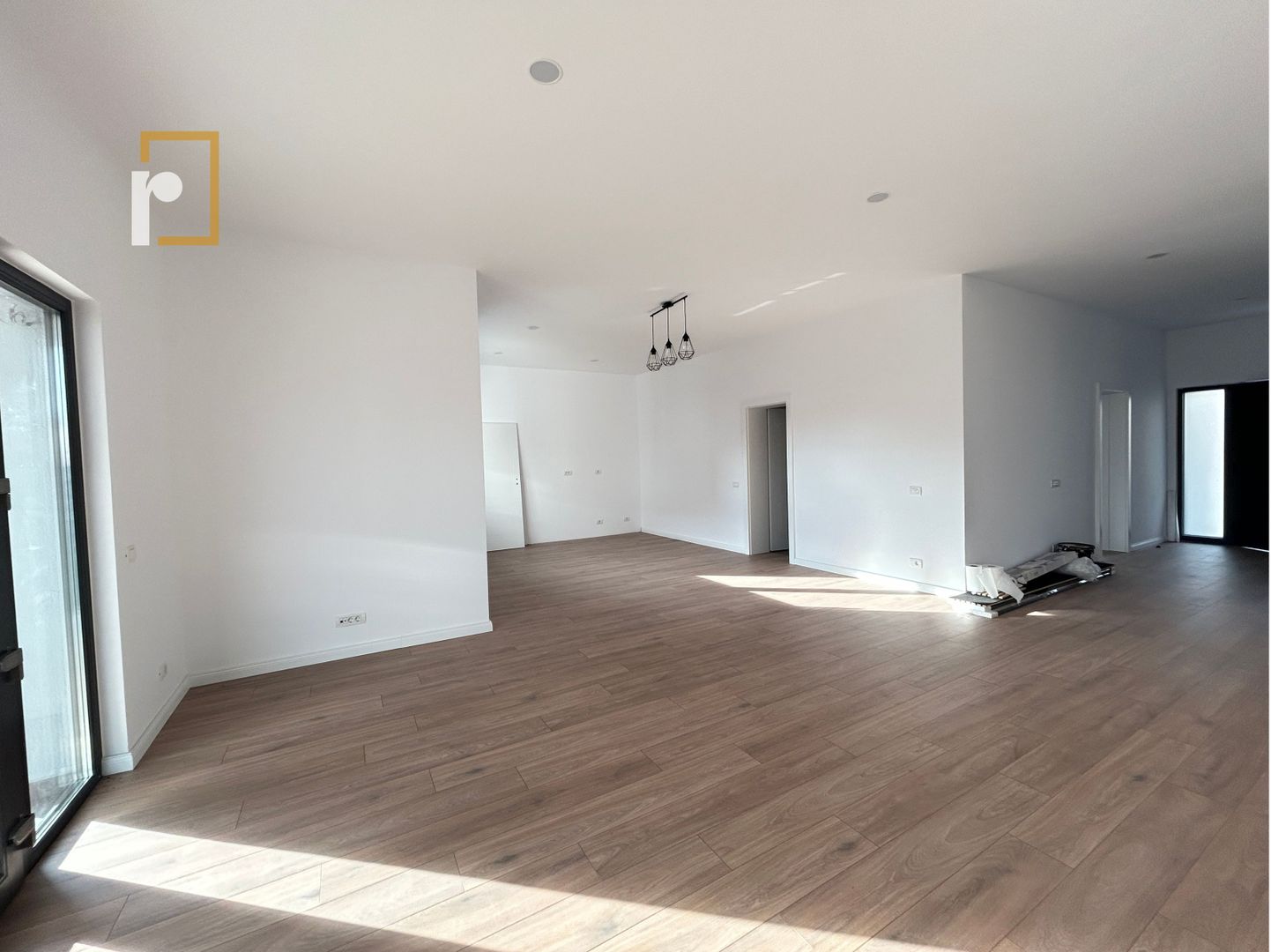 VILA  PREMIUM | 5 CAMERE | CORBEANCA - Poză 4