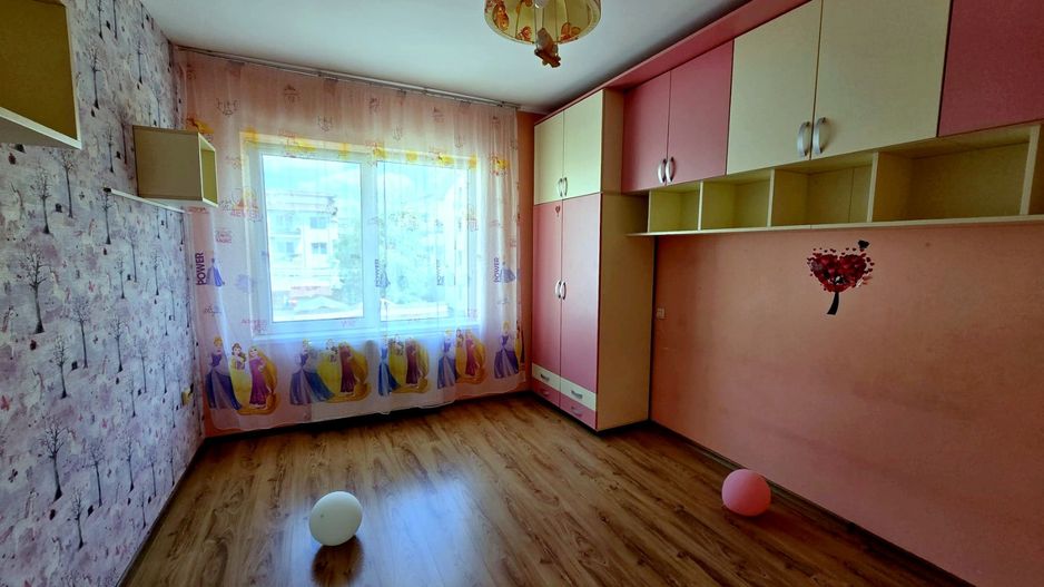 Apartament cu 3 camere de vânzare, parcare– Șesul de Sus, Florești - Poză 6