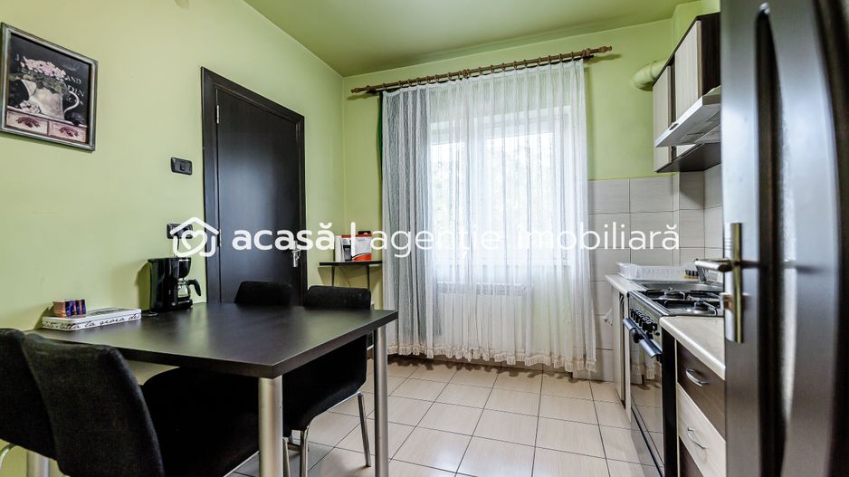 VANDUT! Apartament spațios, 2 camere decomandat, Podgoria Arad - Poză 5