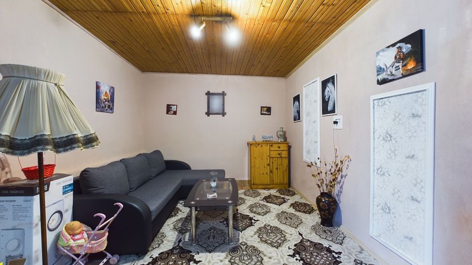 Casă cu 3 camere în Periam Port județ Timiș - Poză 2