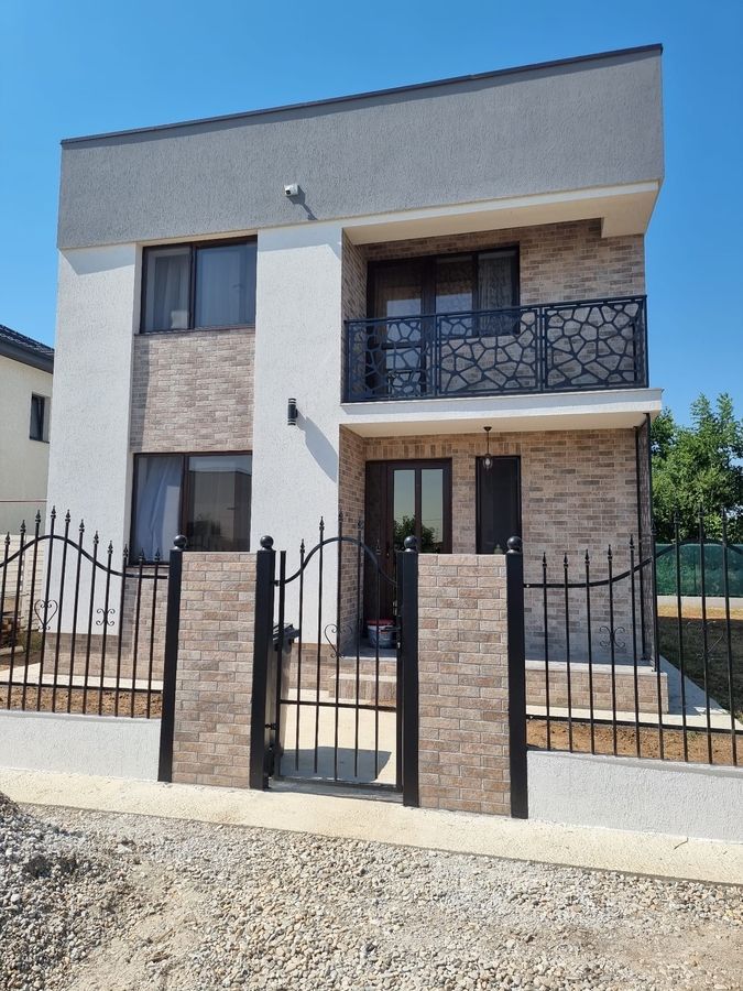 Casa 4 camere Berceni- Ilfov - Poză 1