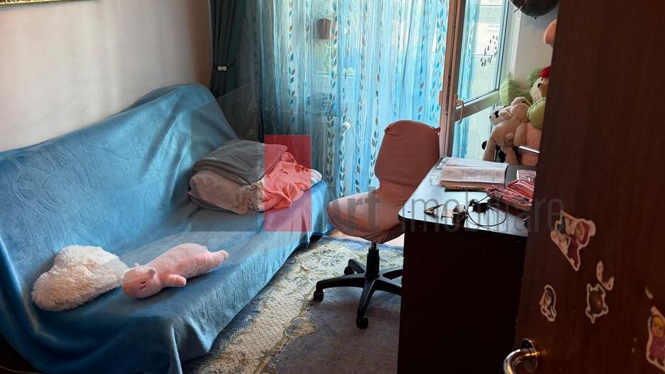 Apartament cu trei camere de vanzare-Crangasi-loc de parcare - Poză 5