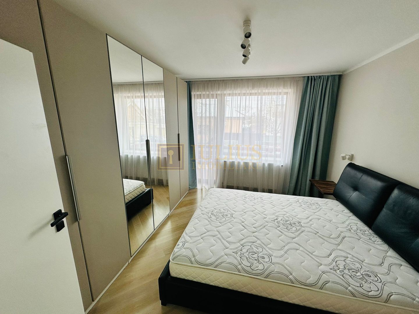 St. Lorena, 3 camere, centrala proprie - Poză 16