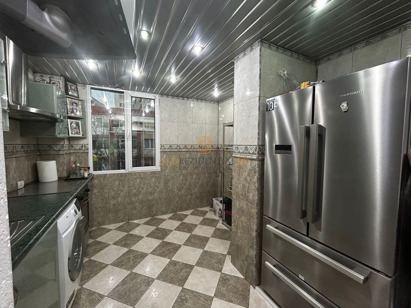 Apartament 3 camere, suprafata generoasa, zona Piata Resita - Poză 14