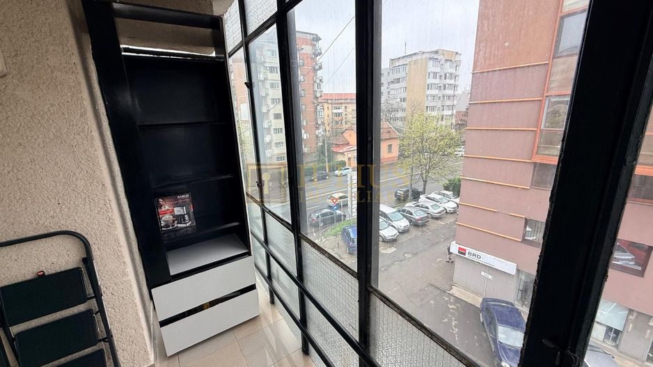 Medicina, 2 camere, 2 bai, centrala proprie, apartament spatios-105 mp - Poză 16