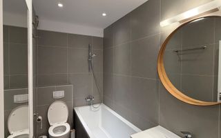 Apartament 3 camere cu priveliște spre parc – zona semicentrala - Poză 10