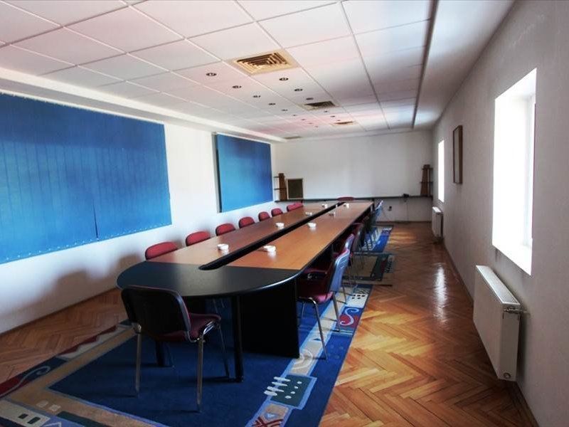 Birouri-diverse suprafete - Poză 1