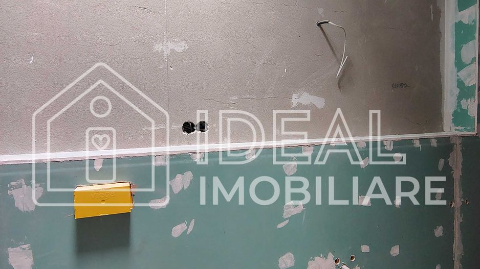 Casa rezidentiala 5 camere, 2 bai, parcare - Sura Mică - Poză 5