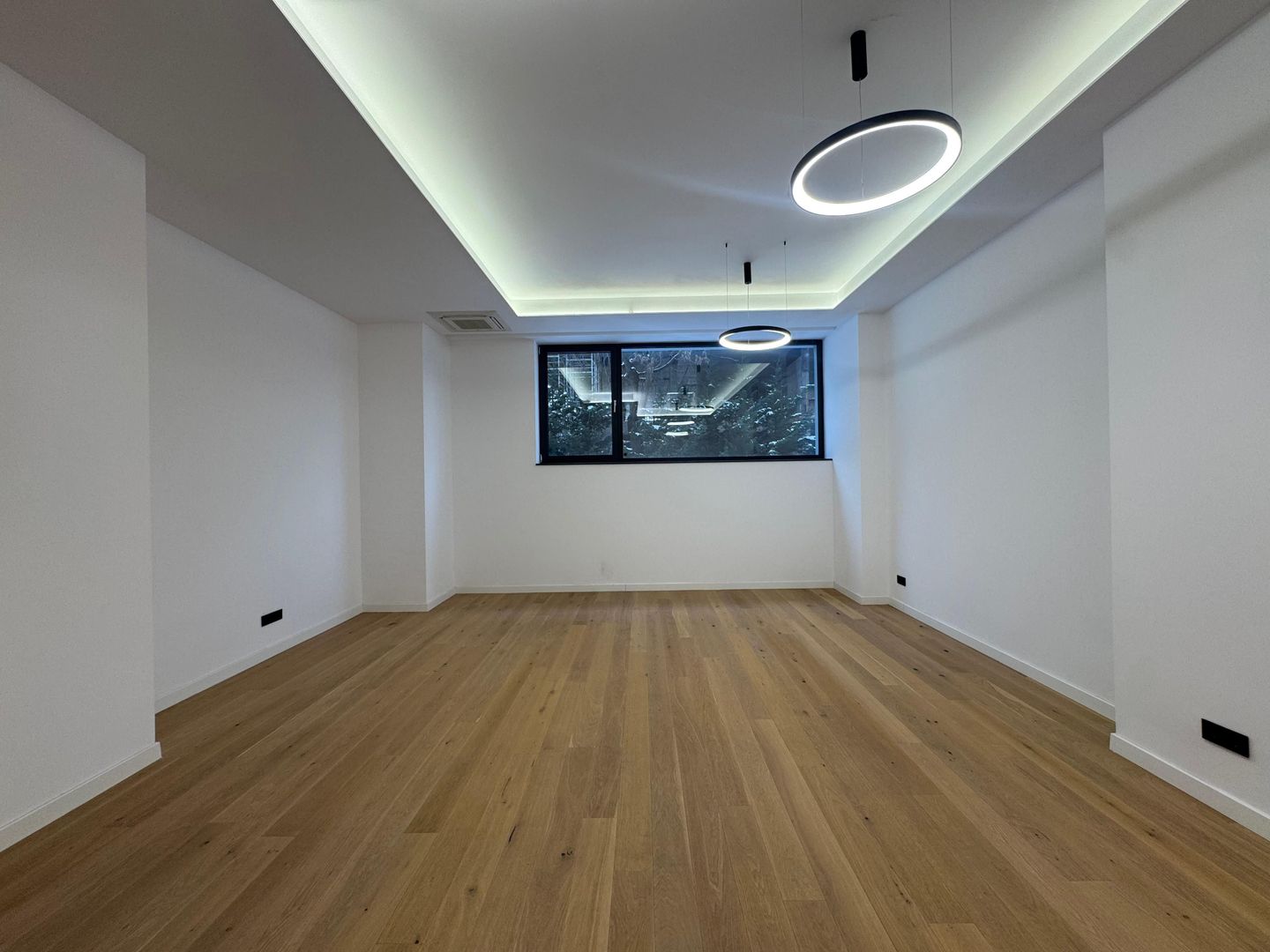 2 camere PREMIUM 85 mp - Poză 3