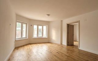 Casa Individuala - 6 camere - 3 bai - 550 mp teren - Poză 9