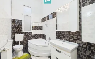 Apartament generos cu 3 camere – Zona Centrală - Poză 13