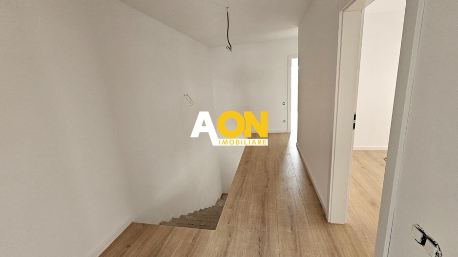 1/2 Duplex finisat 90%, 4 camere, 317 mp teren, zona Centru - Poză 9