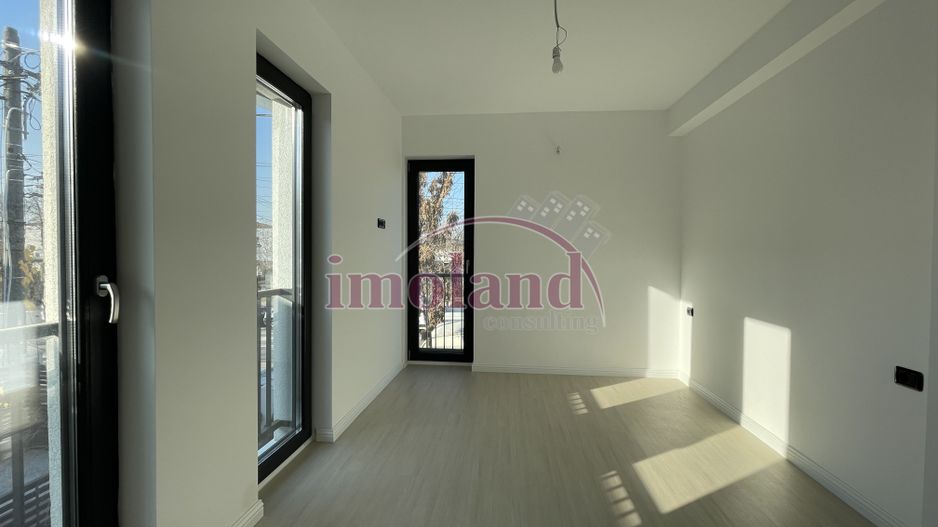 De vânzare casă noua 102 mp | 5 cam 3 bai | curte proprie | lacul Straulesti - Poză 10