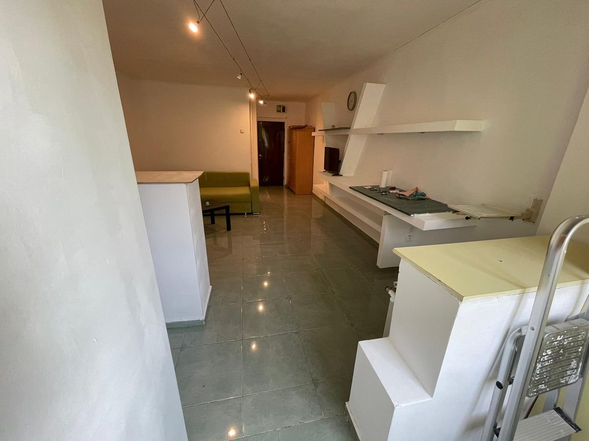 Garsoniera - Dreptatii, Militari - Poză 1